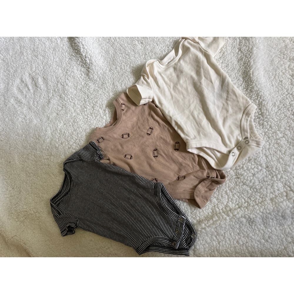 Carter's Okie Dokie Amazon Essentials Bodysuits Baby 6M Multicolor Excellent 3pk